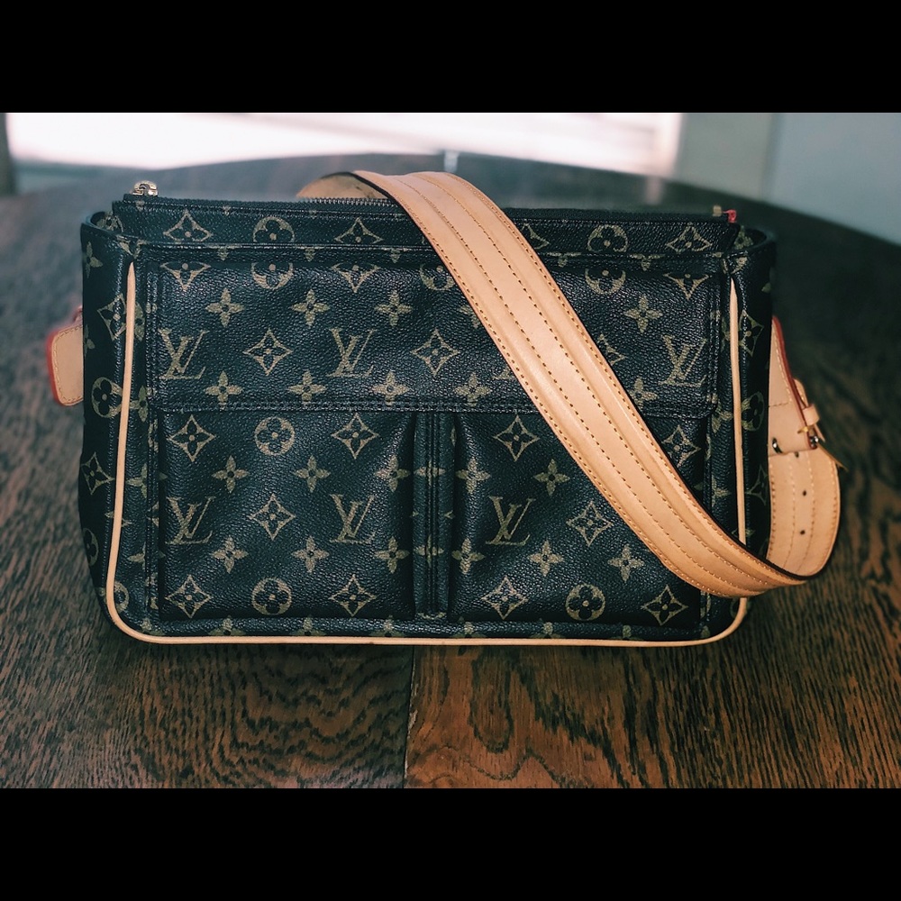 LOUIS VUITTON SHOULDER BAG 💯✅ !!!!!